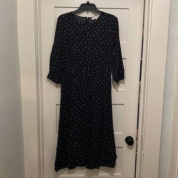 Cute, brand new Floral Slit Midi Dress from LOFT. Size 4. Still has tags on it! - Picture 2 of 2
